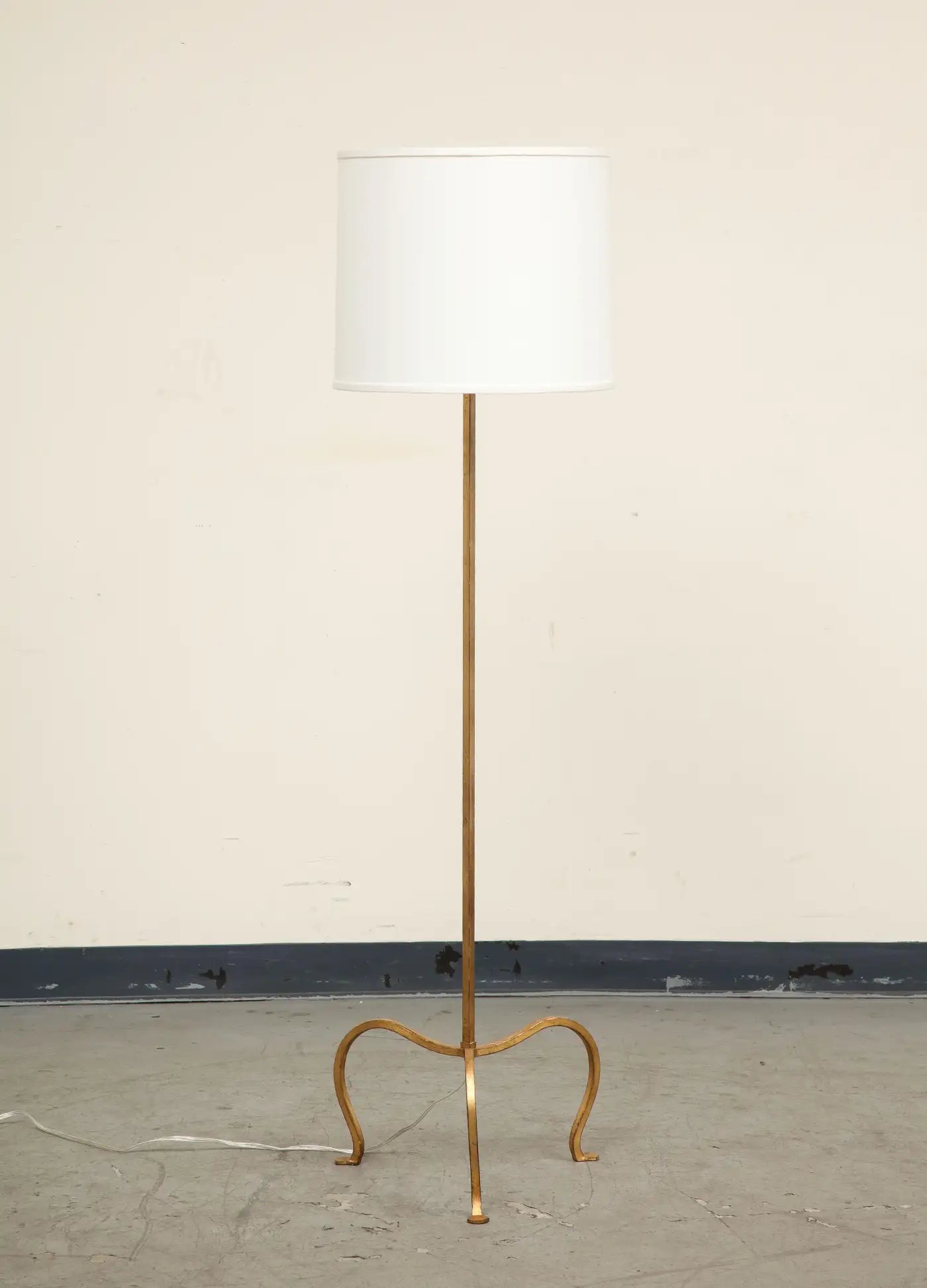 Tri-Leg Floor Lamp in Gilded Iron