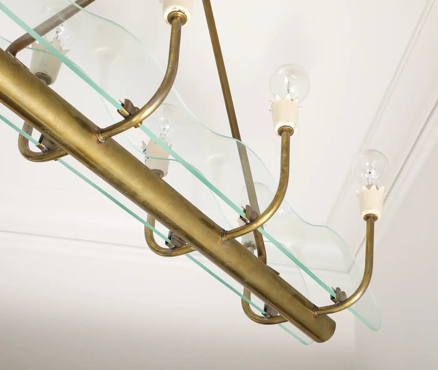 1930s Italian Art Deco Brass and Glass 8-Light Pendant
