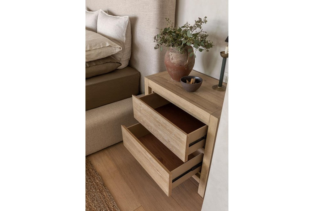 Voyage 2-Drawer Nightstand