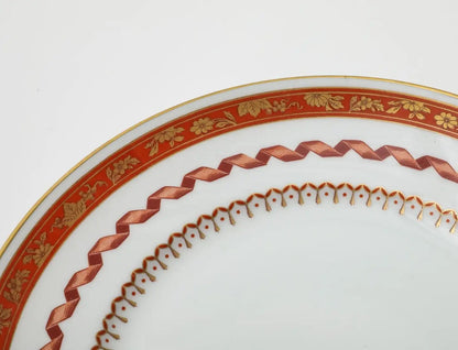 Richard Ginori 1735 Hand-painted Porcelain Dinner Plate in Pincio Red