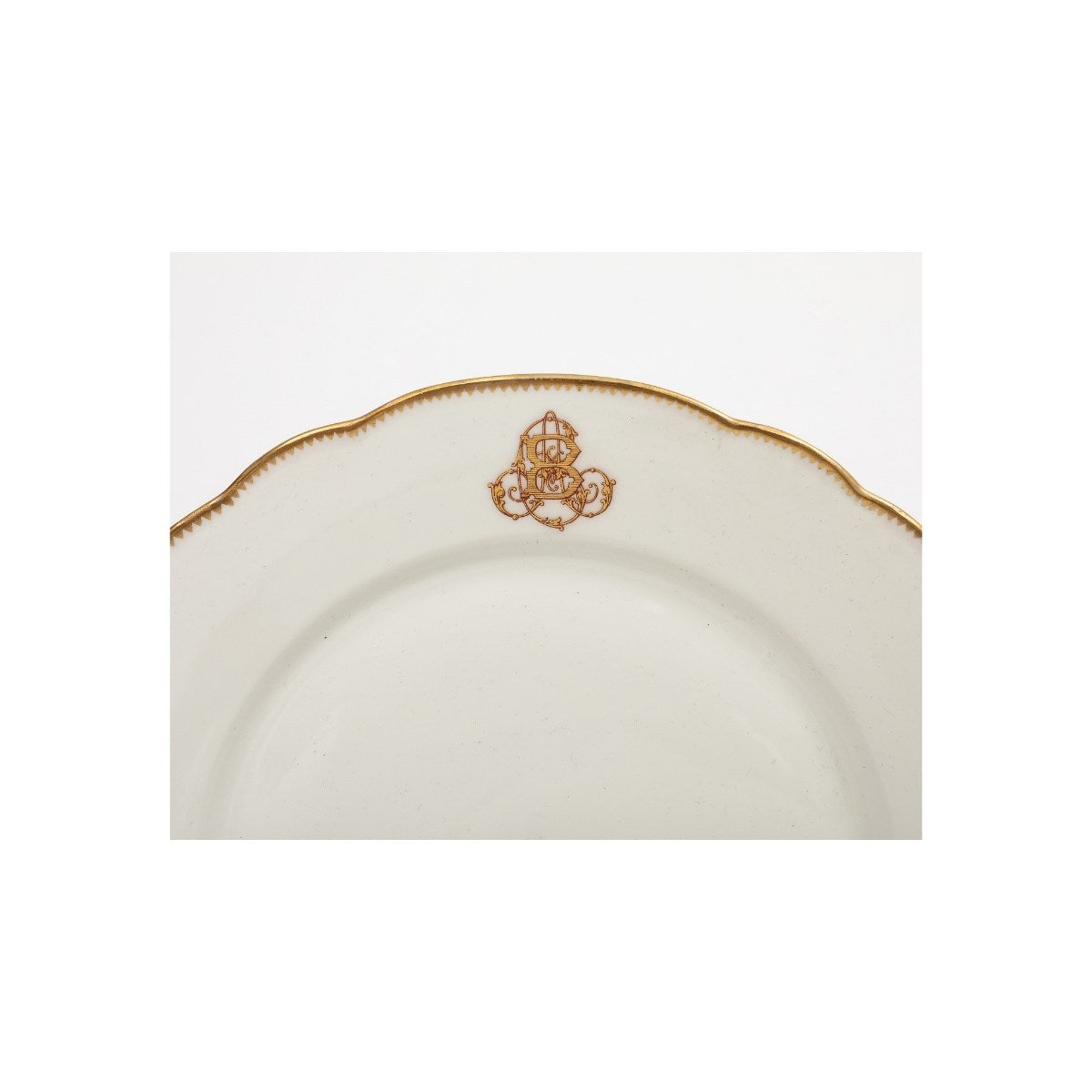 Set of Seven French Porcelain Charles Pillivuyt & Cie Dinner Plates