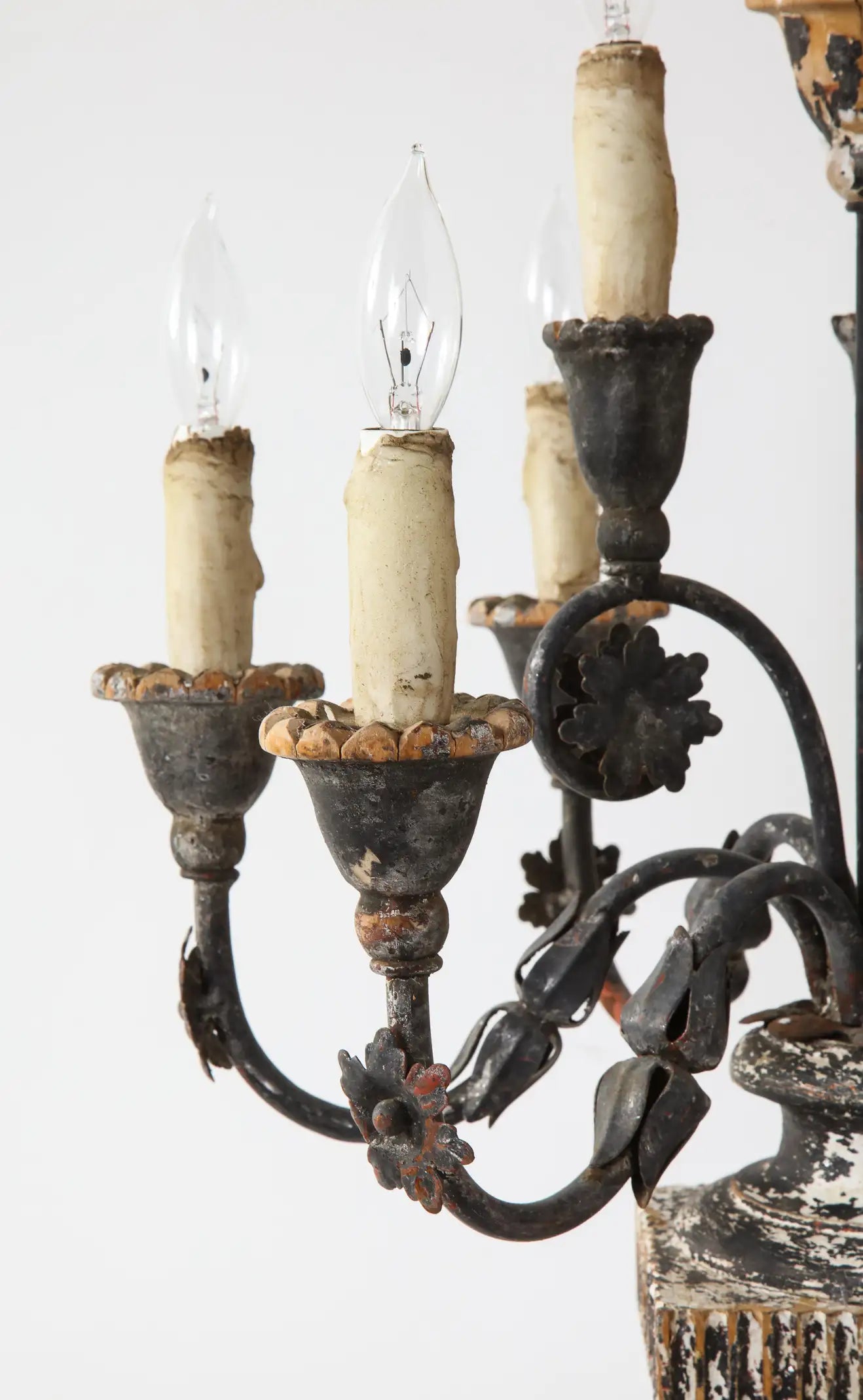 19th Century Italian Wood and Gesso 10-Light Candelabra, Electrified